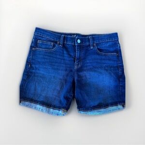 Gap Women 5”shorts/jorts Size 28